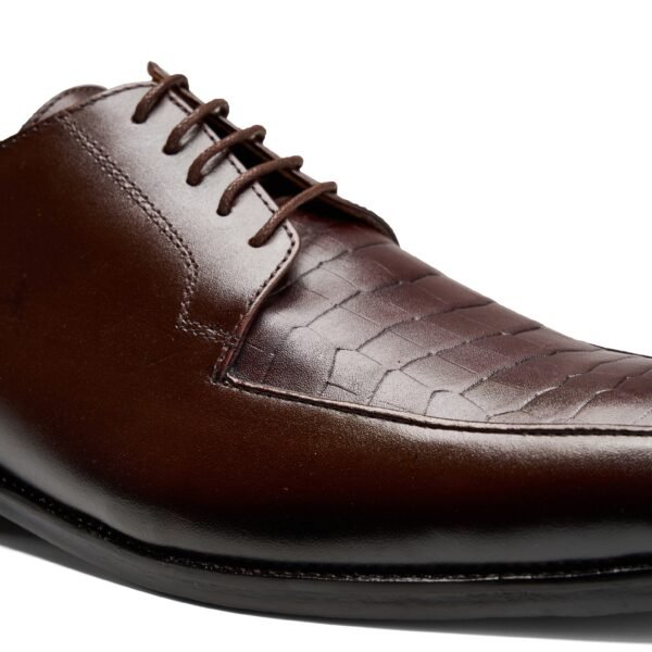 Alzati Crocodile derby shoes in Brown - Image 3