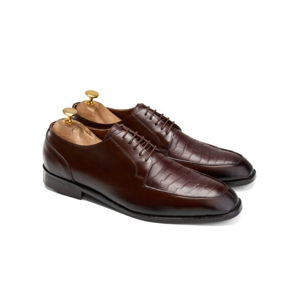 Alzati Crocodile derby shoes in Brown - Image 2